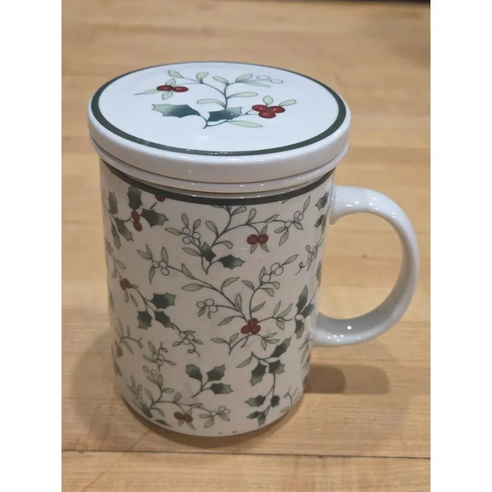 Pfaltzgraff Winterberry Tea Mug Set Ceramic Infuser Strainer Lid Holly 4.5 in
